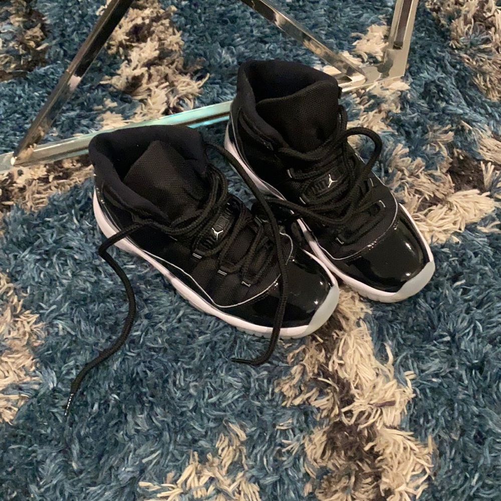 Authentic Retro Air Jordan 11 “Jubilee”